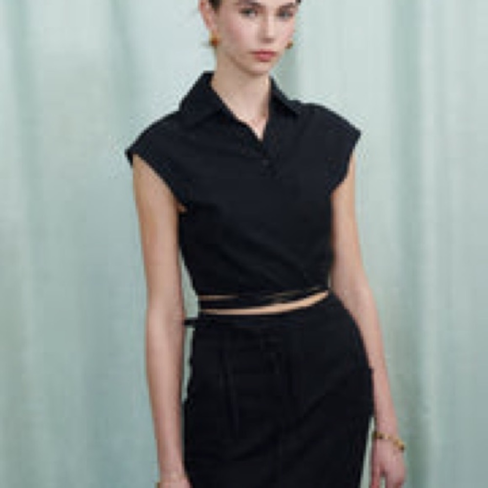 Ghospell two-piece black skirt & crop midi skirt